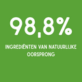 Groene banner met witte tekst ‘98,8% ingrediënten van natuurlijke oorsprong’